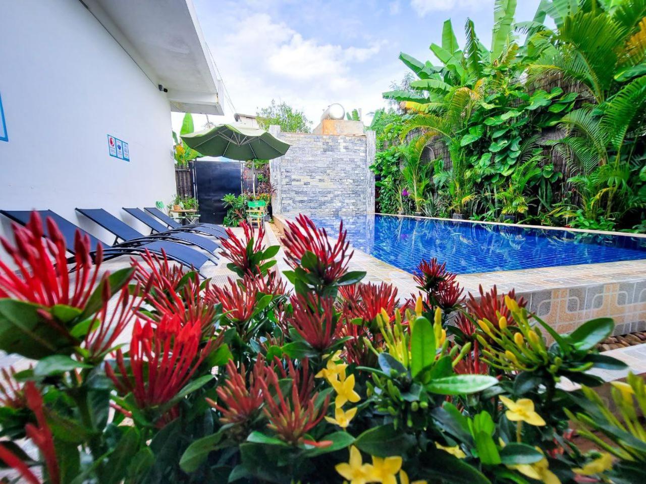 Bed & Bedzzz Hostel Siem Reap Exterior photo