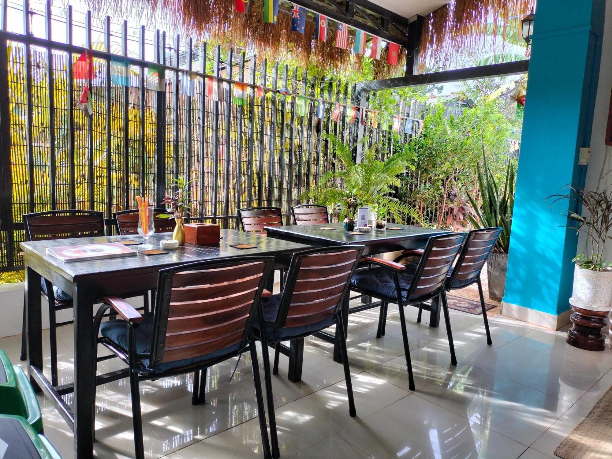 Bed & Bedzzz Hostel Siem Reap Exterior photo