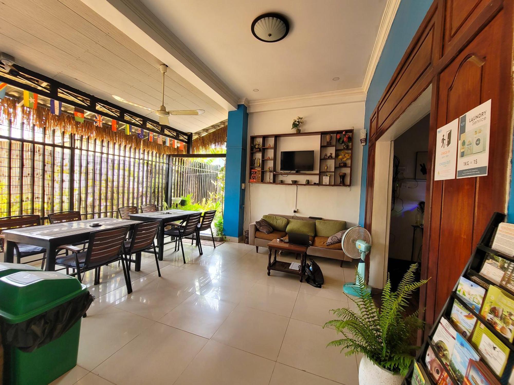 Bed & Bedzzz Hostel Siem Reap Exterior photo